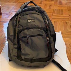 Kenneth Cole Reaction 🎒